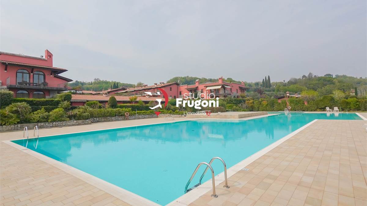 piscina splendida vista