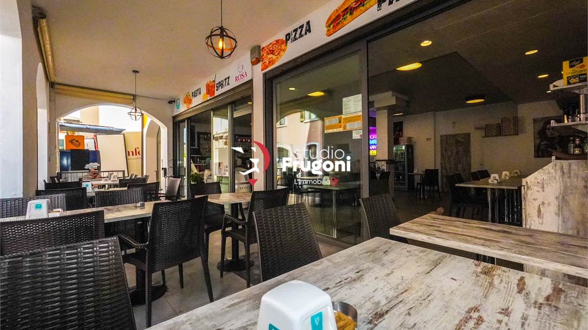 PORTICO ESTRENO CON POSTI A SEDERE